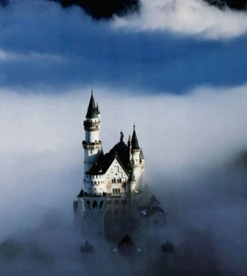 Neuschwanstein castle []