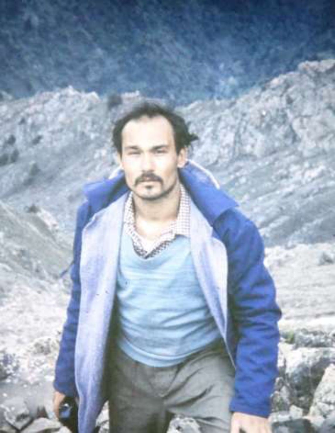 Pamir 1991 . [ ]